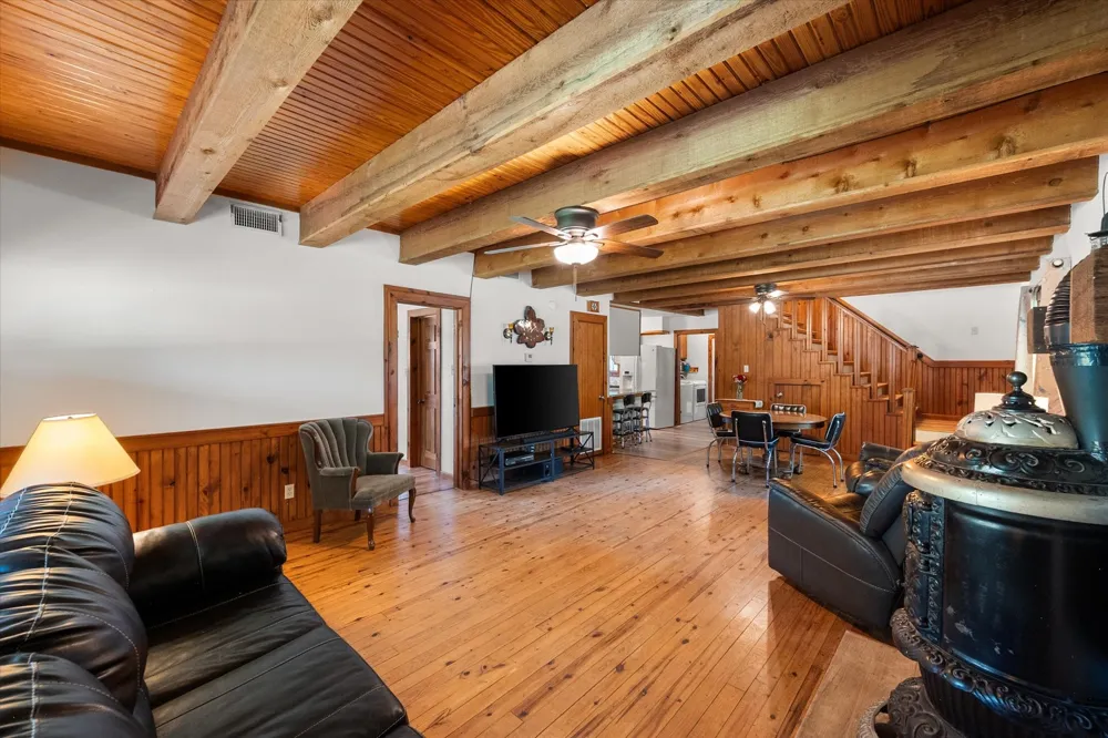 377 Southern Oaks Drive Streetman, TX 75859