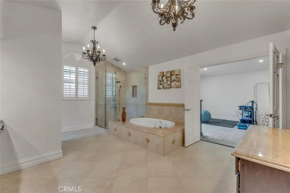 6066 Lake Lindero DR Agoura Hills, CA 91301