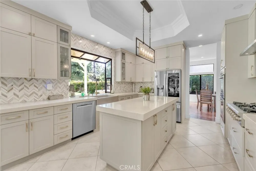 6066 Lake Lindero DR Agoura Hills, CA 91301