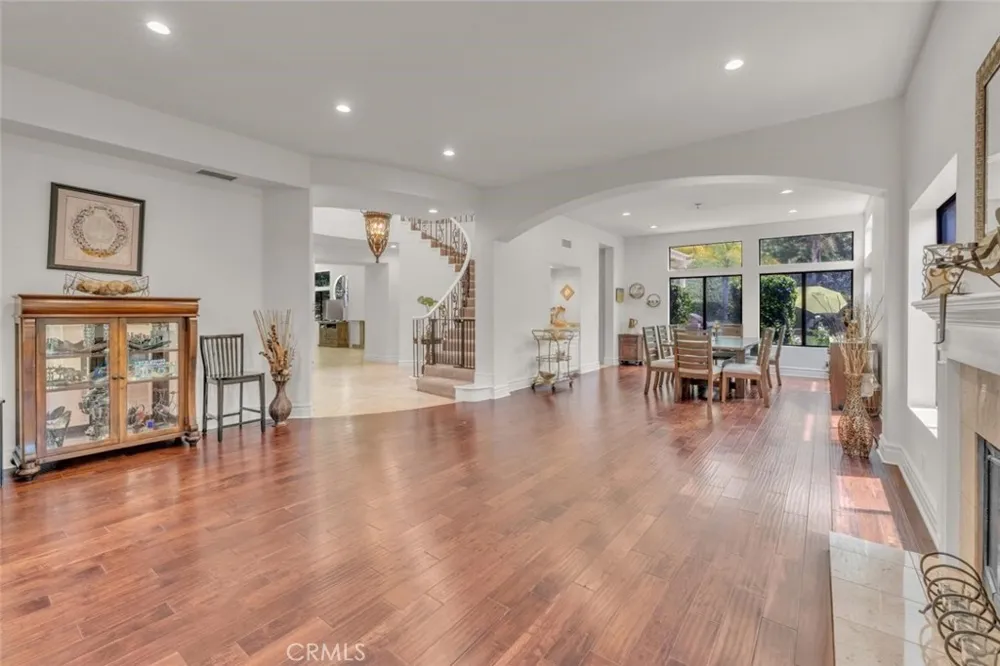 6066 Lake Lindero DR Agoura Hills, CA 91301