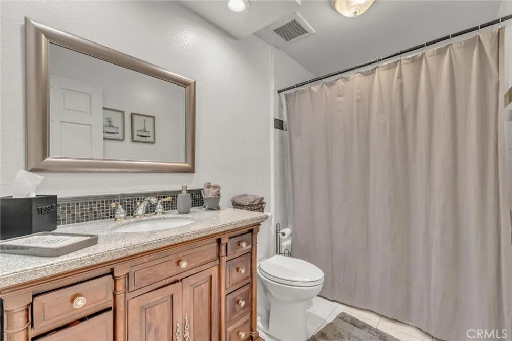 6066 Lake Lindero DR Agoura Hills, CA 91301