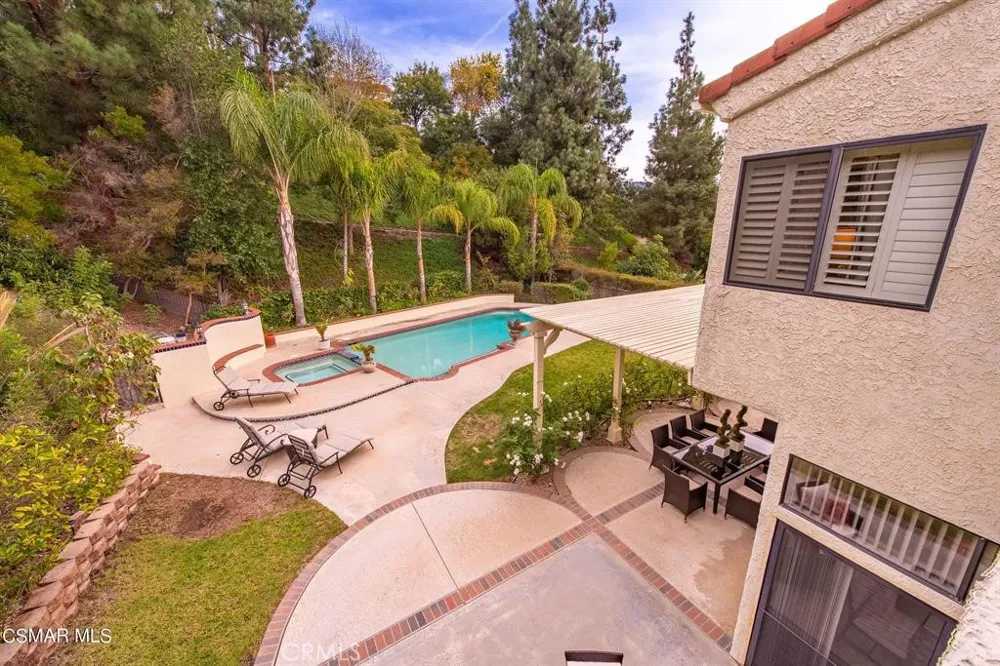 6066 Lake Lindero DR Agoura Hills, CA 91301