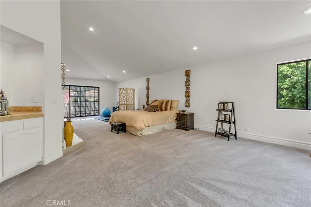 6066 Lake Lindero DR Agoura Hills, CA 91301