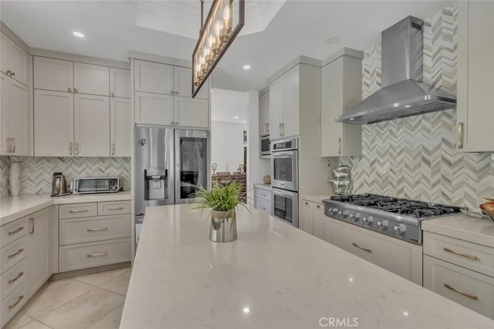 6066 Lake Lindero DR Agoura Hills, CA 91301