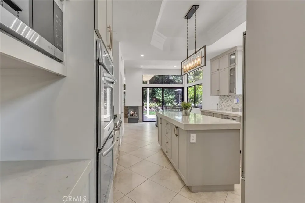 6066 Lake Lindero DR Agoura Hills, CA 91301
