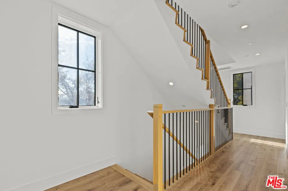 5536 Tova Road Sherman Oaks, CA 91411