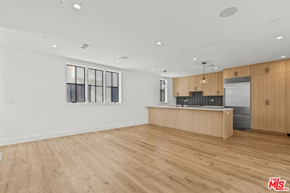 5536 Tova Road Sherman Oaks, CA 91411