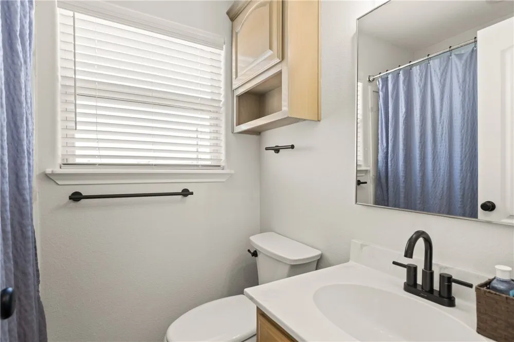 650 S Bay Street Aransas Pass, TX 78336