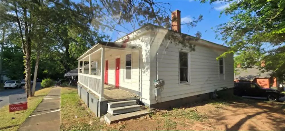 8 Spruce Street Porterdale, GA 30014