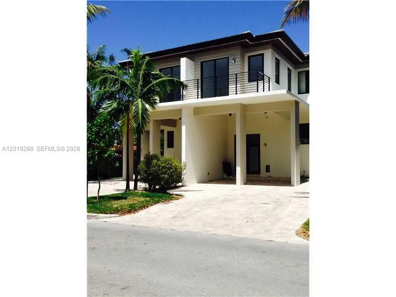 472 FERNWOOD DR #472 Key Biscayne, FL 33149