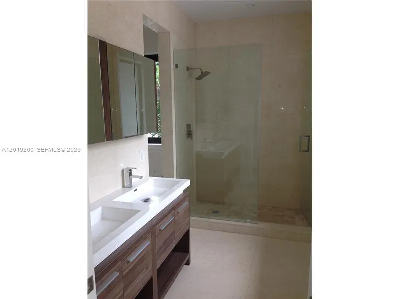 472 FERNWOOD DR #472 Key Biscayne, FL 33149