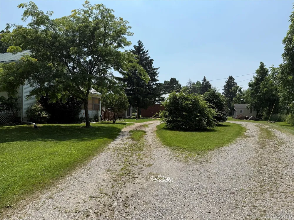 3341 W Baldwin Road Mundy Township, MI 48439