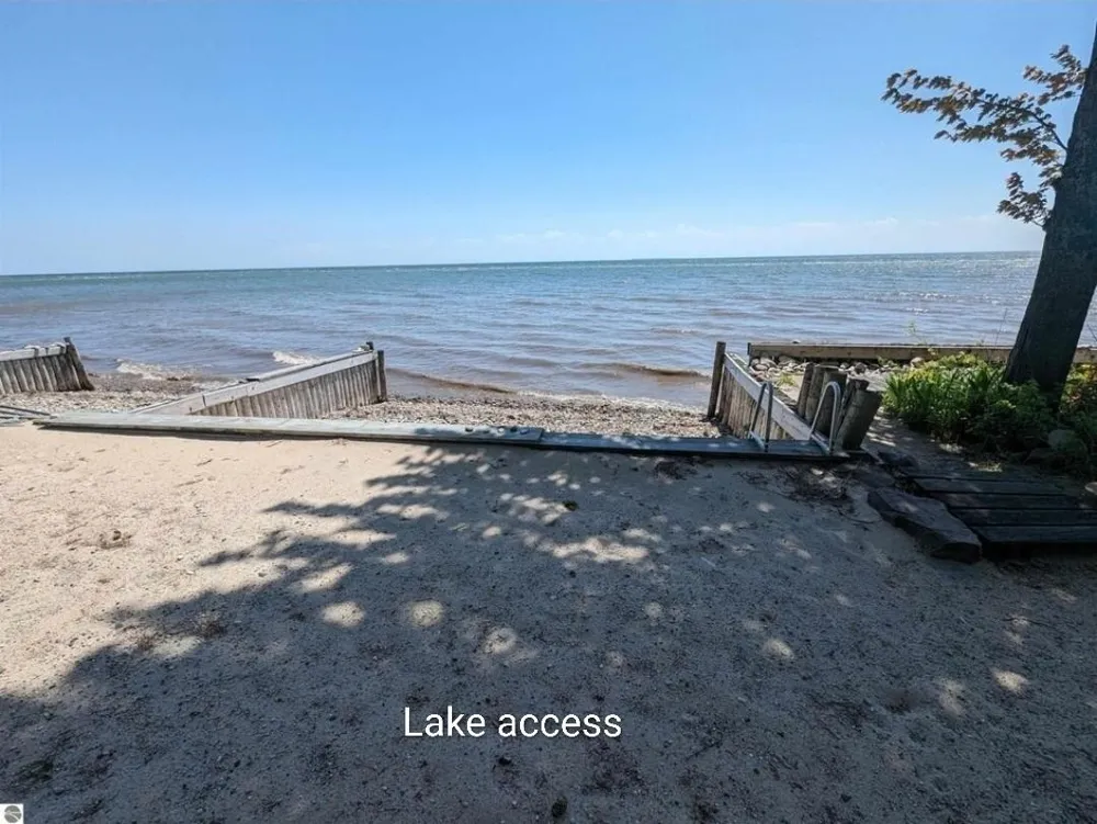 399 Huron Whitney Township, MI 48703