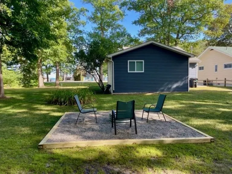 399 Huron Whitney Township, MI 48703
