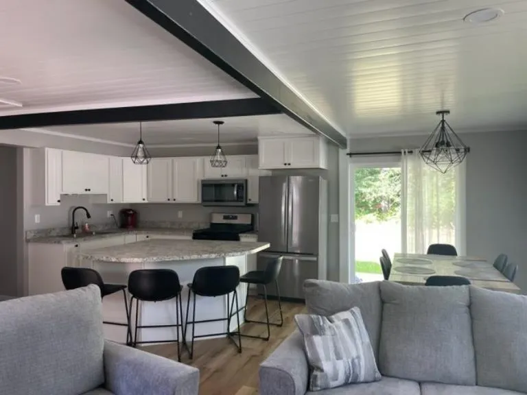 399 Huron Whitney Township, MI 48703