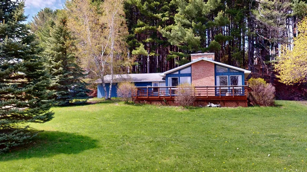 11892 Cabin Lane Milton Township, MI 49676
