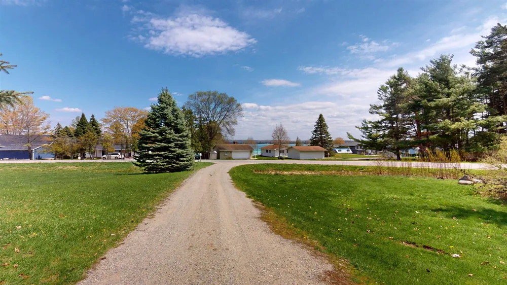 11892 Cabin Lane Milton Township, MI 49676