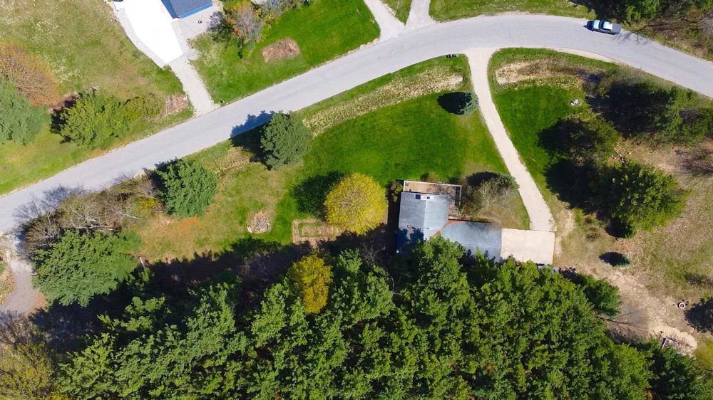 11892 Cabin Lane Milton Township, MI 49676