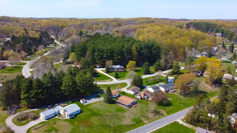 11892 Cabin Lane Milton Township, MI 49676