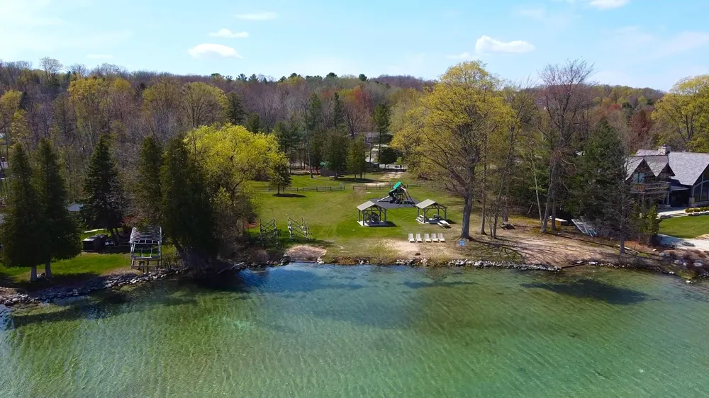 11892 Cabin Lane Milton Township, MI 49676