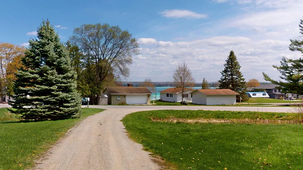 11892 Cabin Lane Milton Township, MI 49676