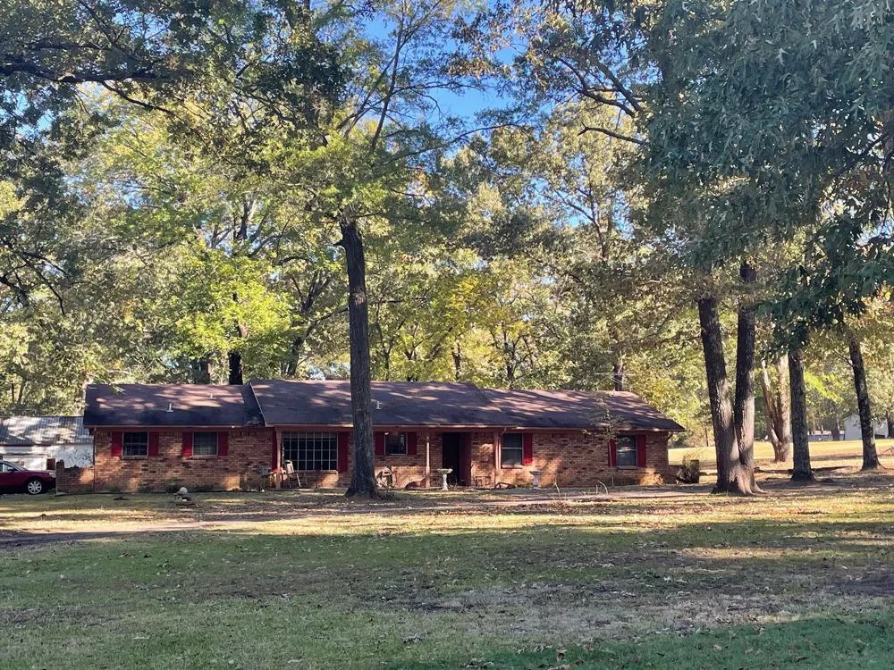 1203 CR 1127 Daingerfield, TX 75638