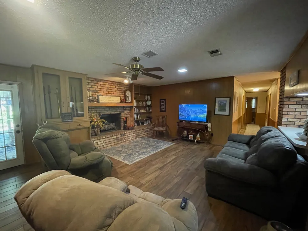 1203 CR 1127 Daingerfield, TX 75638