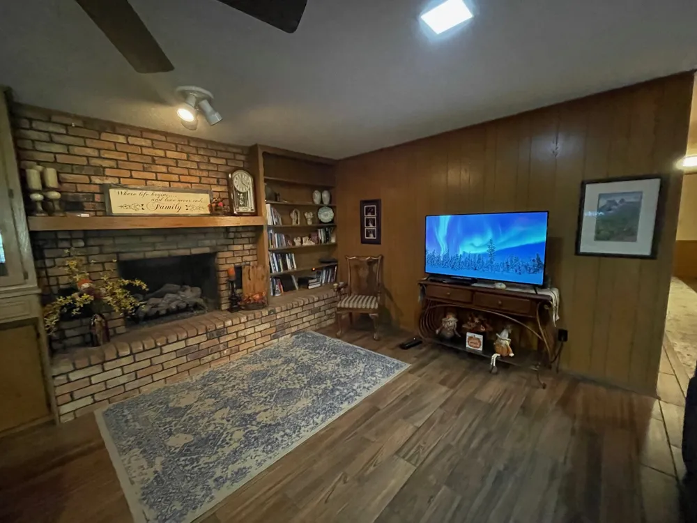 1203 CR 1127 Daingerfield, TX 75638