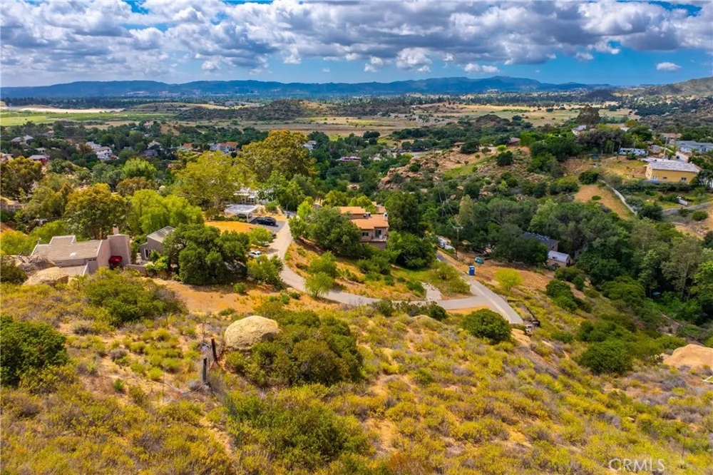 200 AMIGO ROAD Chatsworth, CA 91311