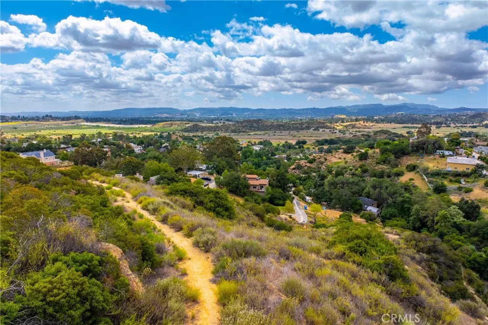 200 AMIGO ROAD Chatsworth, CA 91311