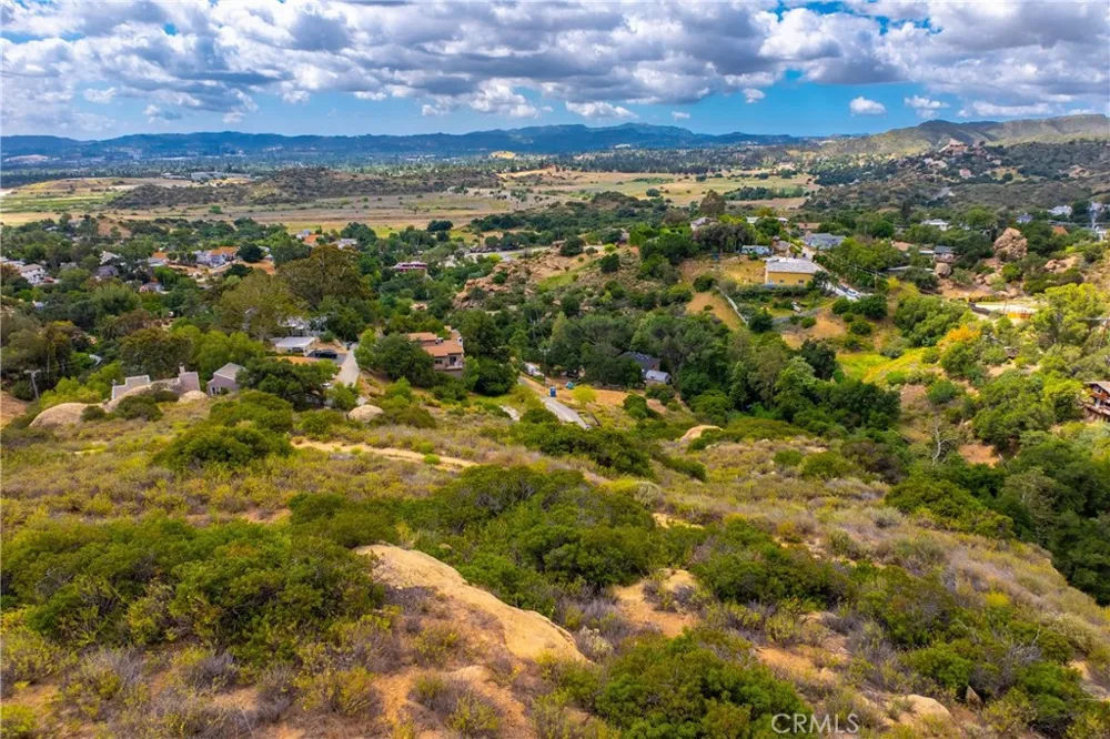 200 AMIGO ROAD Chatsworth, CA 91311
