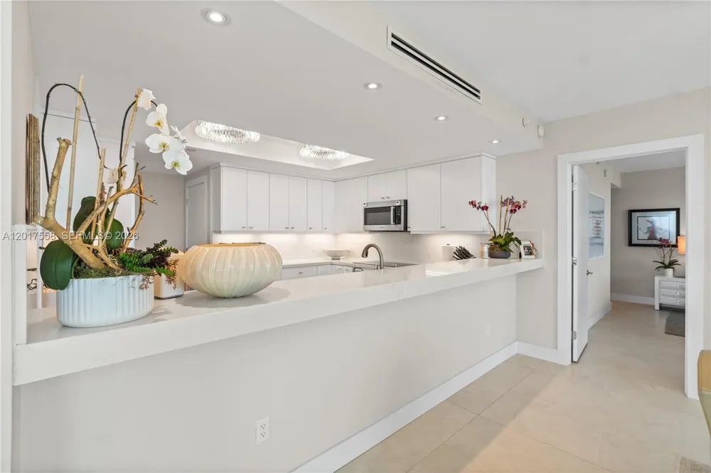 3350 SW 27th Ave #1802 Coconut Grove, FL 33133