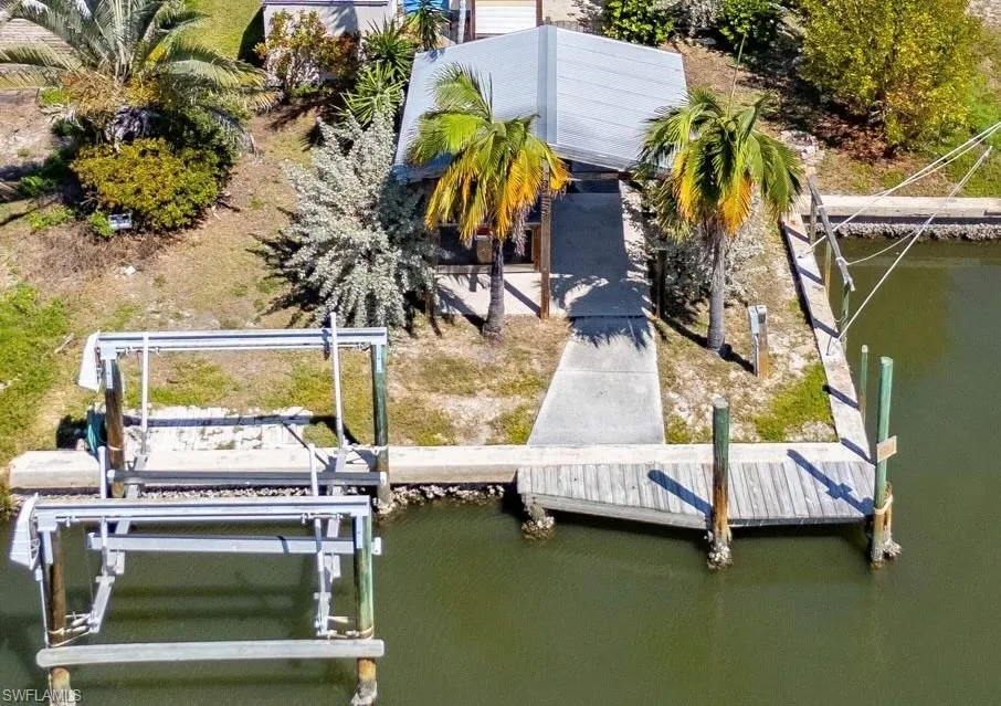 3535 FIFTH AVENUE St. James City, FL 33956