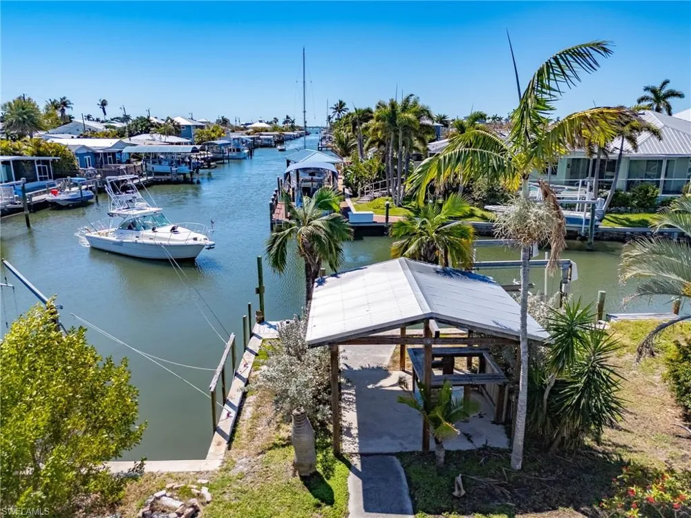 3535 FIFTH AVENUE St. James City, FL 33956