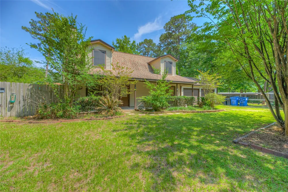 647 Moose Drive Onalaska, TX 77360