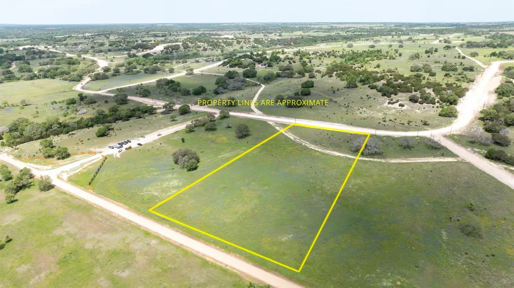 110 Yellowstone Drive Oglesby, TX 76561