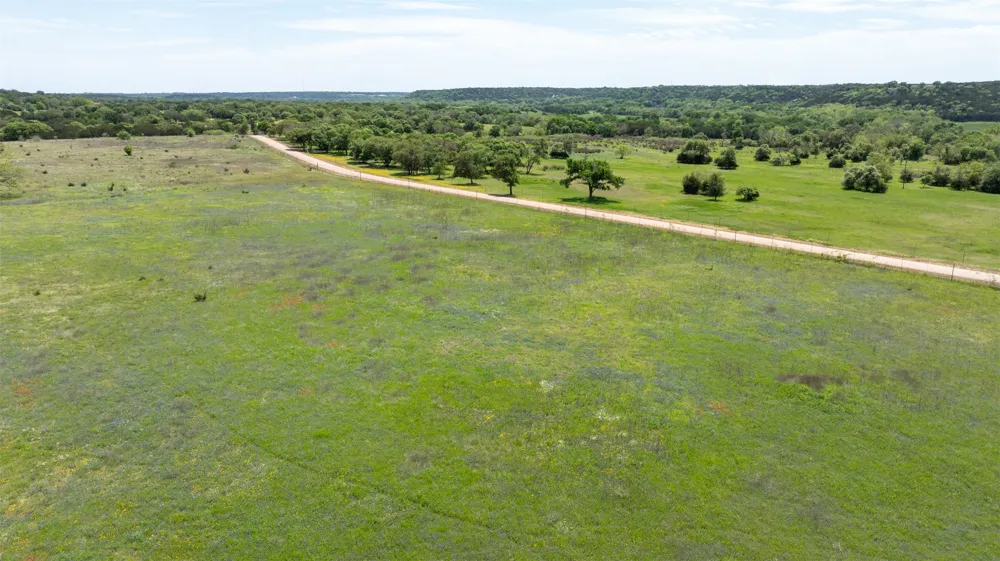 110 Yellowstone Drive Oglesby, TX 76561