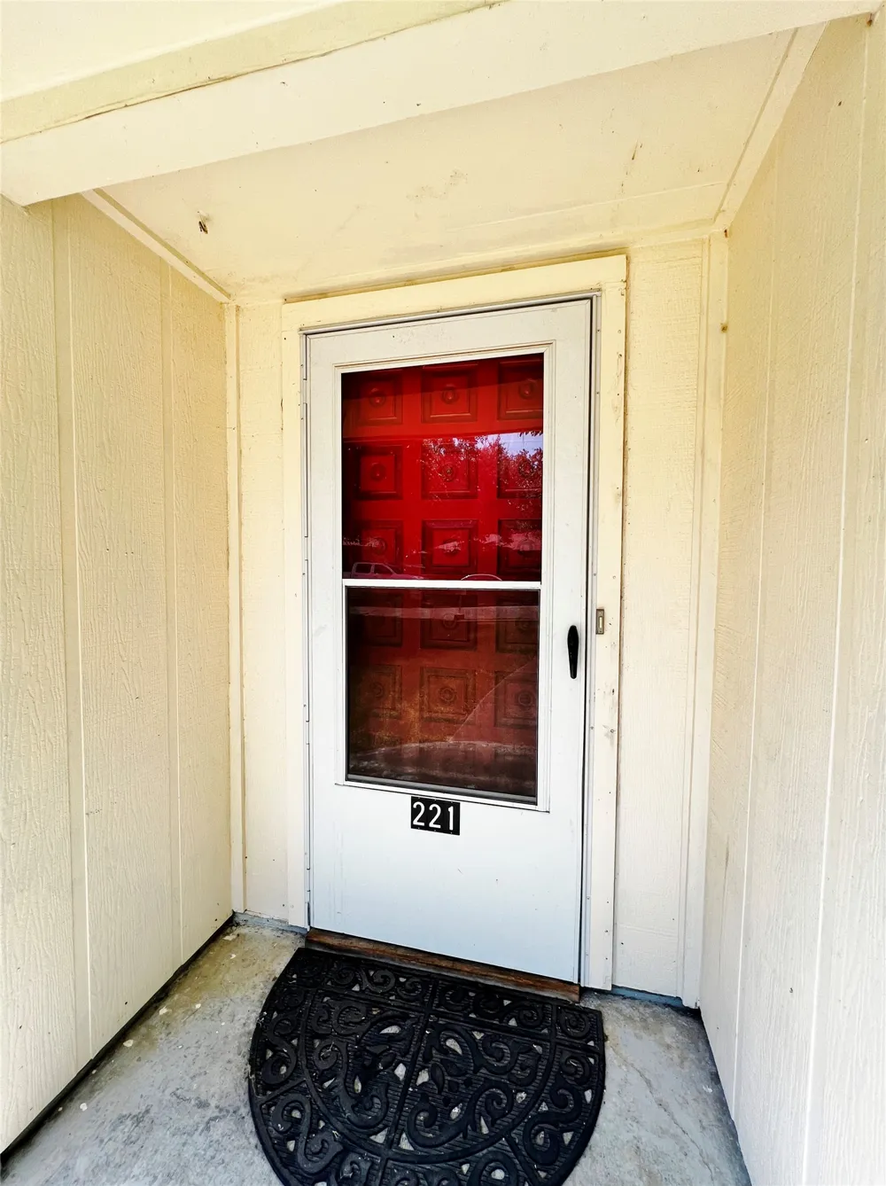 221 Connie Drive DeSoto, TX 75115