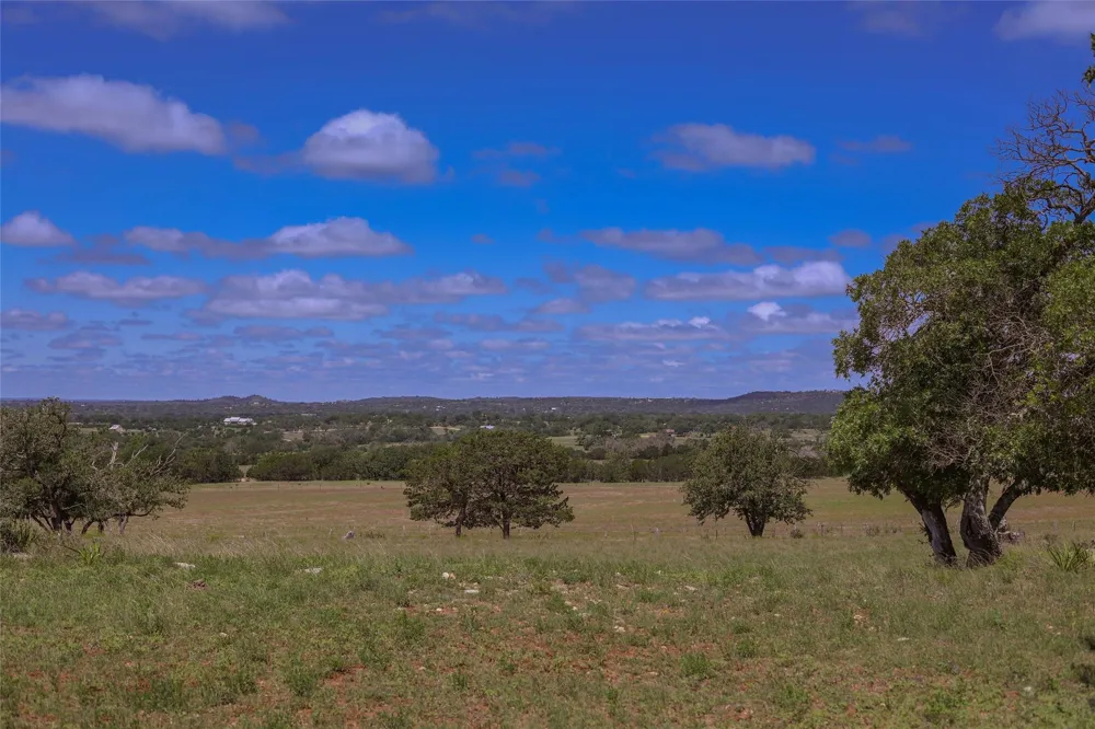 369 Sakewitz Comfort, TX 78013