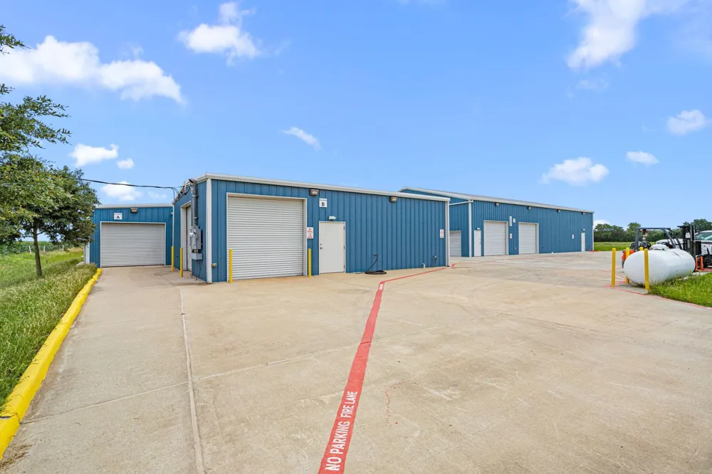 15002 Bj Dusek Road Wallis, TX 77485