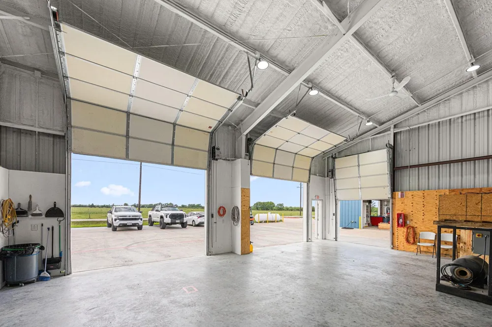 15002 Bj Dusek Road Wallis, TX 77485