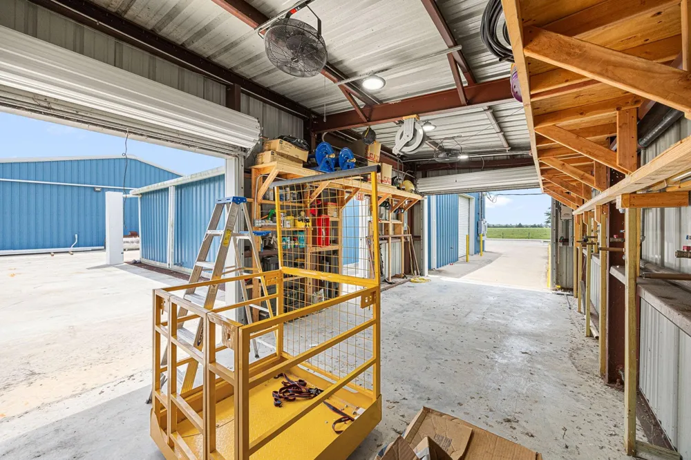 15002 Bj Dusek Road Wallis, TX 77485
