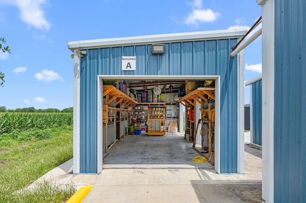 15002 Bj Dusek Road Wallis, TX 77485