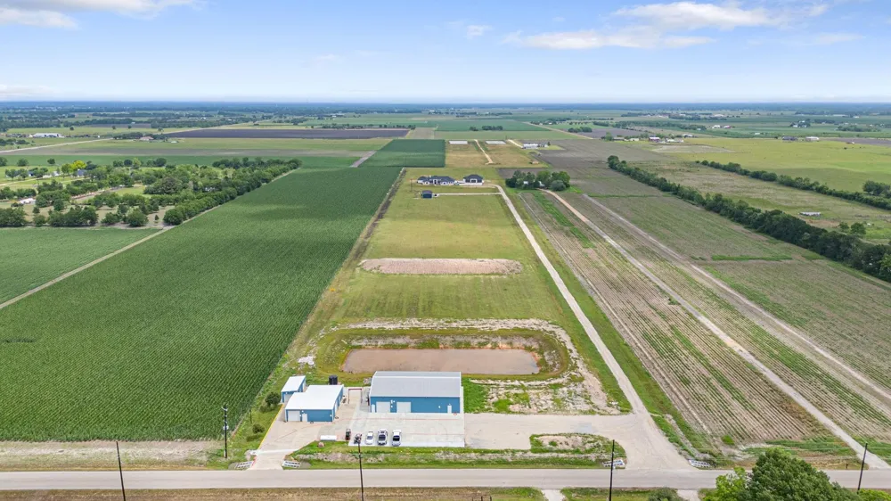 15002 Bj Dusek Road Wallis, TX 77485