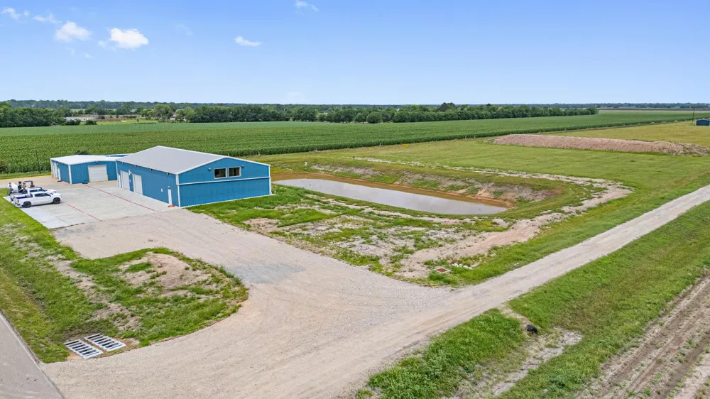 15002 Bj Dusek Road Wallis, TX 77485