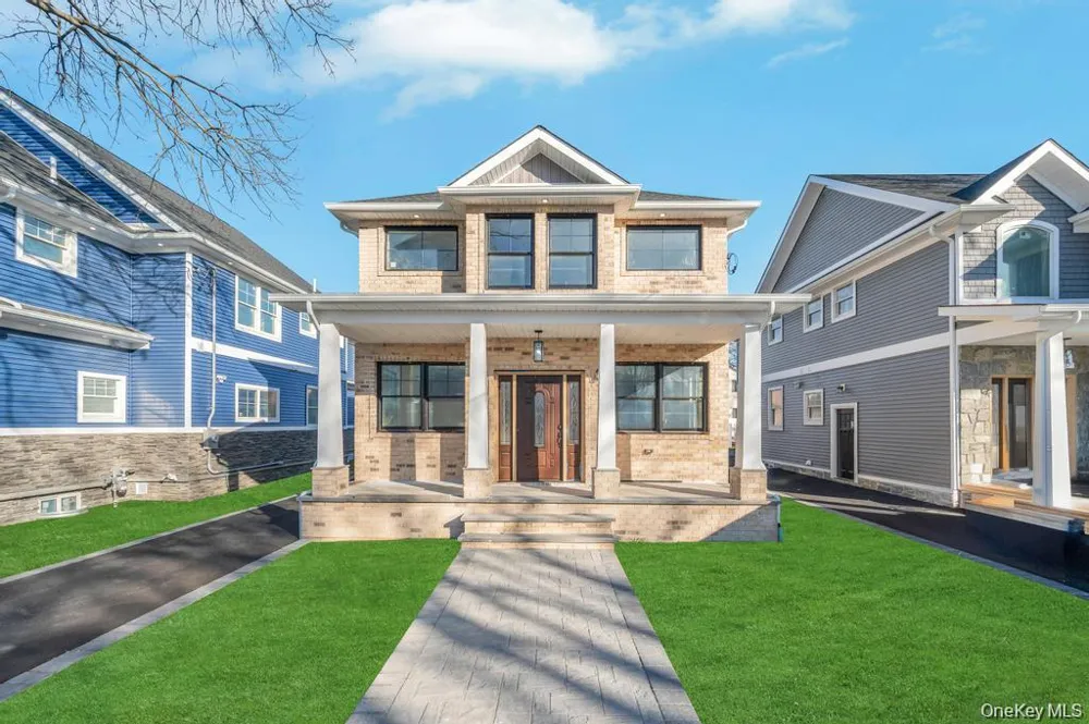 143 Emerson Avenue Floral Park, NY 11001