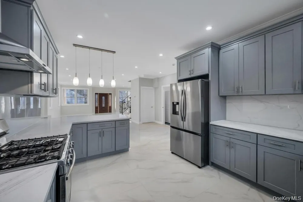 143 Emerson Avenue Floral Park, NY 11001