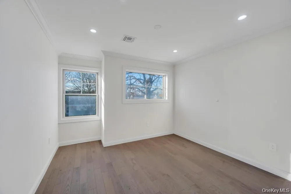 143 Emerson Avenue Floral Park, NY 11001