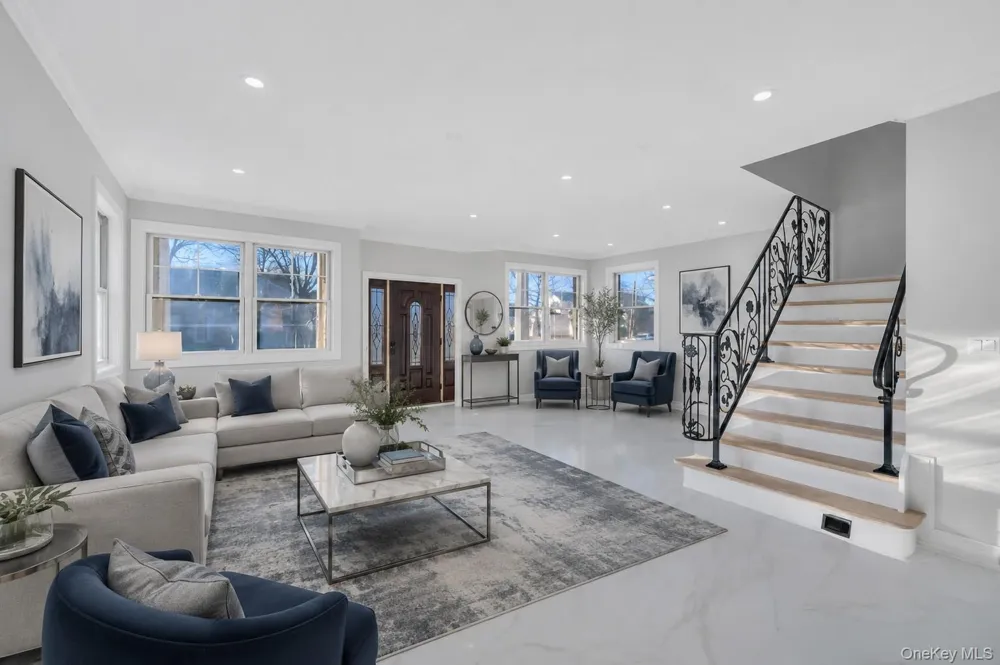 143 Emerson Avenue Floral Park, NY 11001