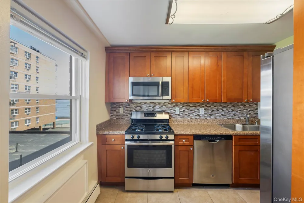 101 Gedney Street #2H Nyack, NY 10960
